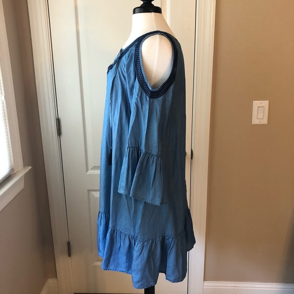 Crown and Ivy Chambray Dress - Picture 3 of 3